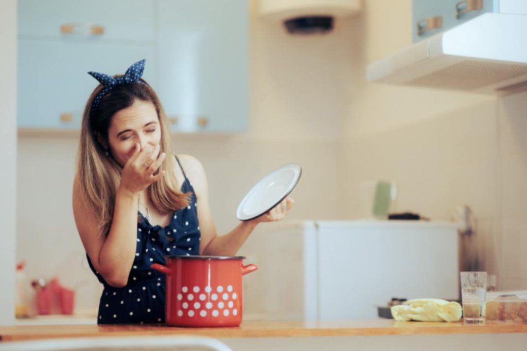 Puzza di cucinato come risolvere il problema