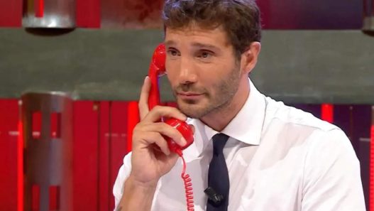 Stefano de Martino gaffe in diretta