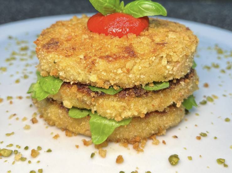 Burger di tonno e melanzane ingredienti e preparazione