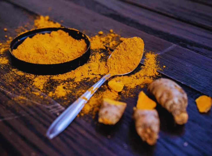 perchè mettere la curcuma sulle posate