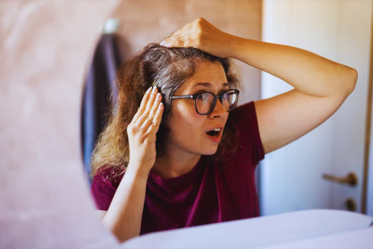 i capelli bainchi vengono per lo stress?