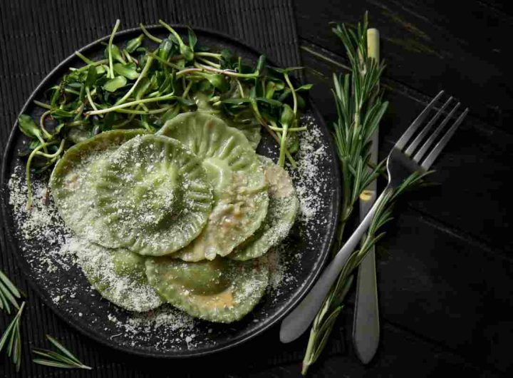 ricetta ravioli verdi al baccalà