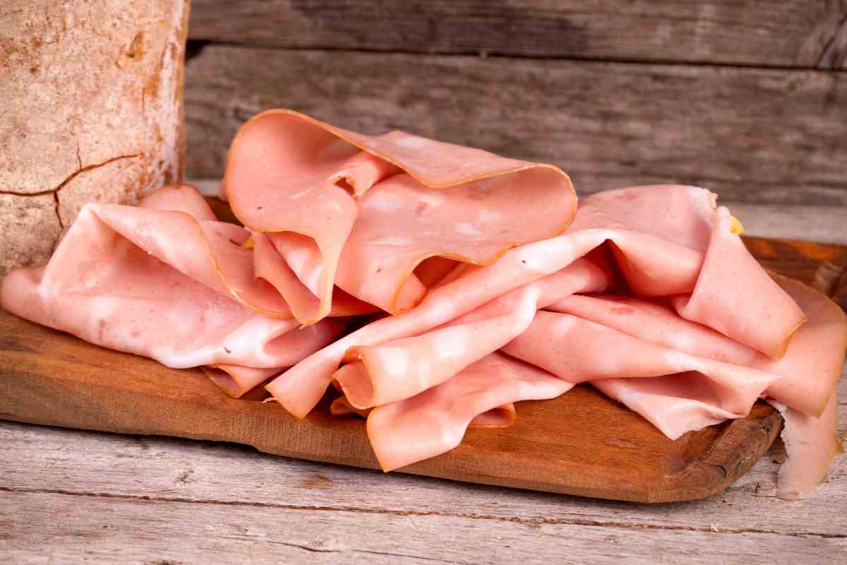 mortadella ritirata dal mercato cosa è stato trovato