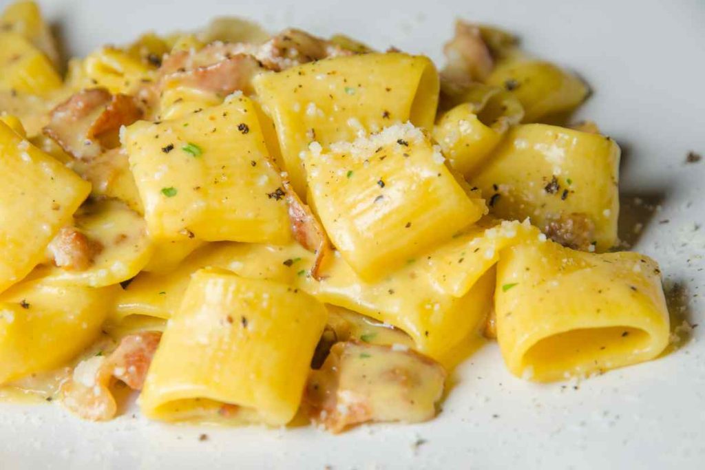 paccheri crema di melanzane stracchino e speck