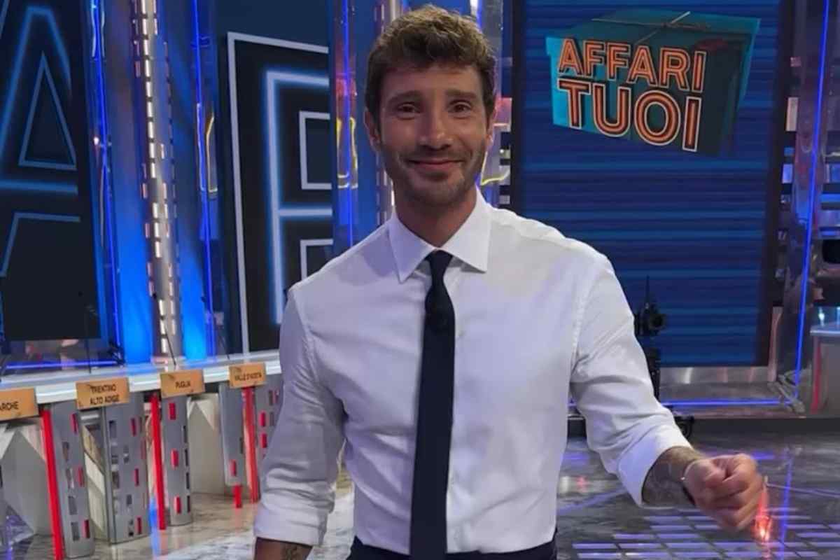 stefano de martino affari tuoi