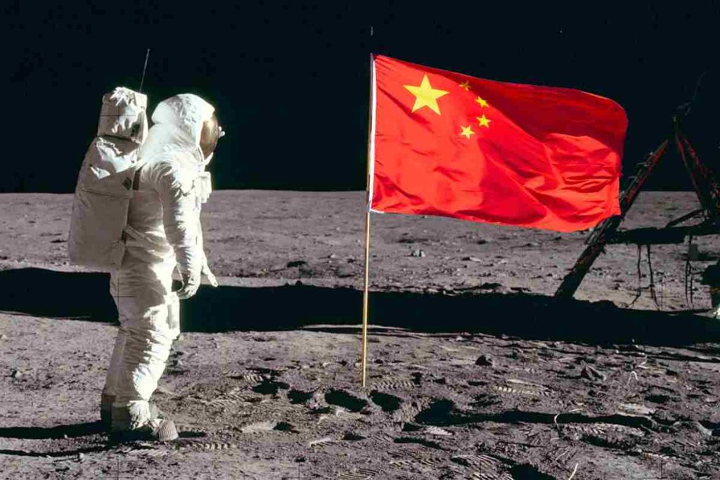 cina luna bandiera